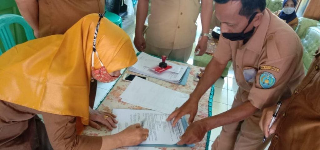 SERTIJAB KEPALA SEKOLAH SD 99 KOTA BENGKULU