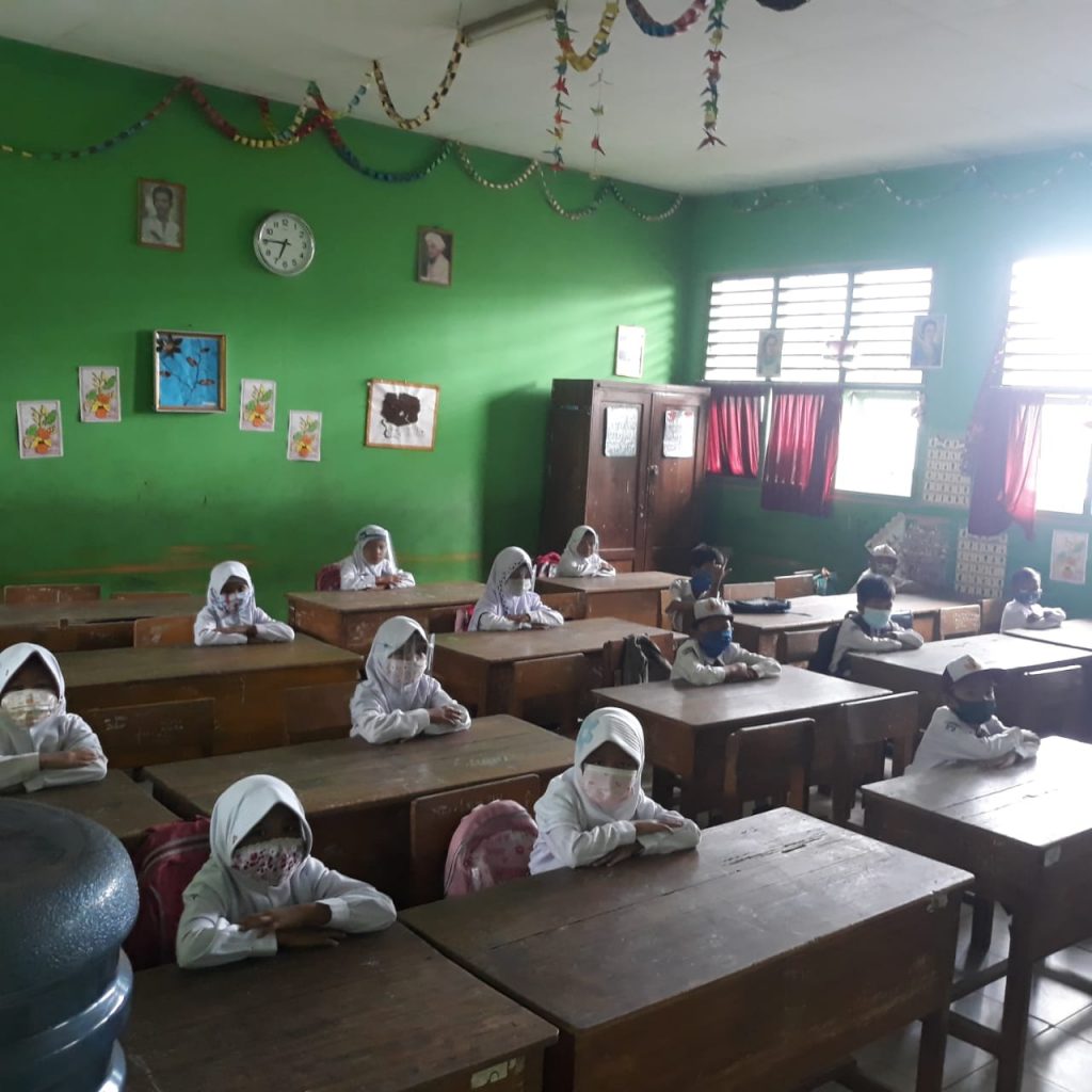 SDN 74 kota Bengkulu Adakan imunisasi TD dan DD untuk kelas 1.2 dan kelas 5