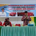 Kepala Dinas Pendidikan Kota Bengkulu Buka Acara MGMP IPS TP 2021/2022