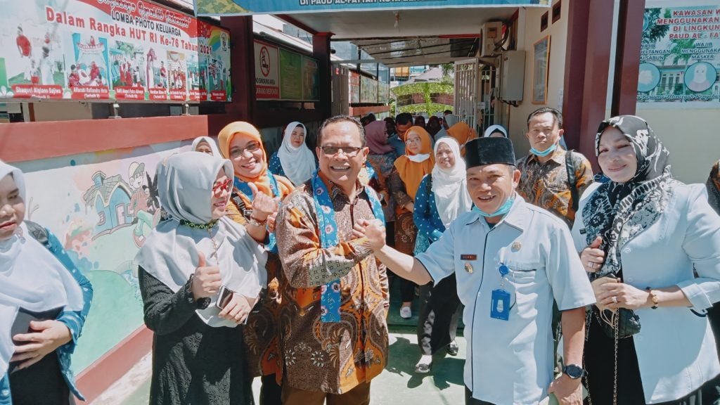 Sambut Hangat Tamu Standing Dari Dinas Pendidikan Kota Pagar Alam